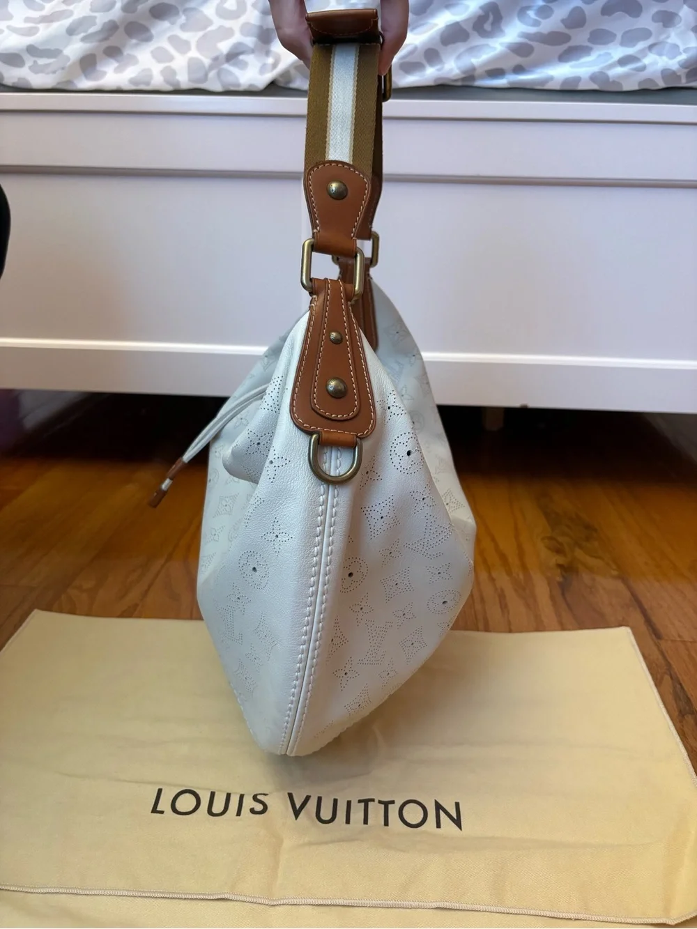 Louis Vuitton White Onatah GM Hobo Bag With Brown Buckle Strap and Accents